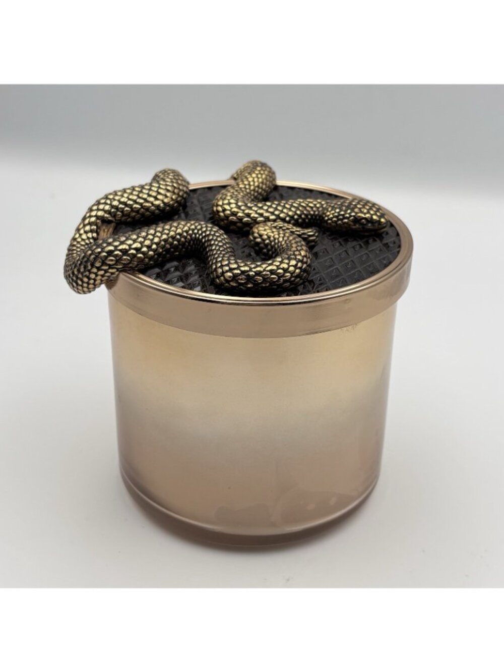 Bath & Body Works Wicked Vanilla Woods 3 Wick Candle Snake Lid 14.5 oz Halloween - Picture 8 of 16